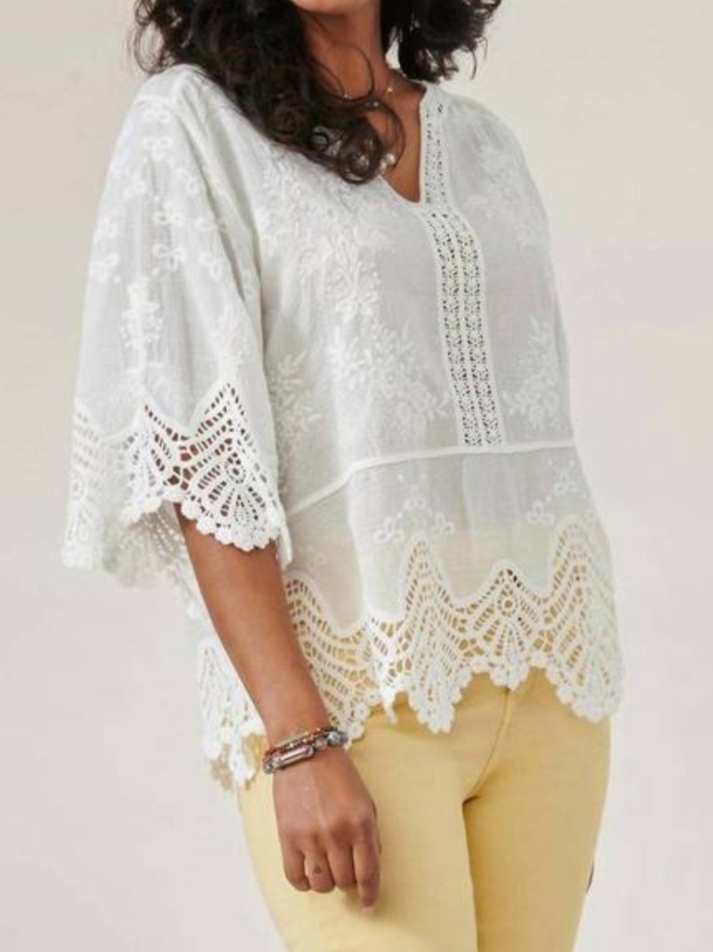 Democracy 3/4 Sleeve V Notch Neck Scallop Edge Crochet Woven Peplum Top